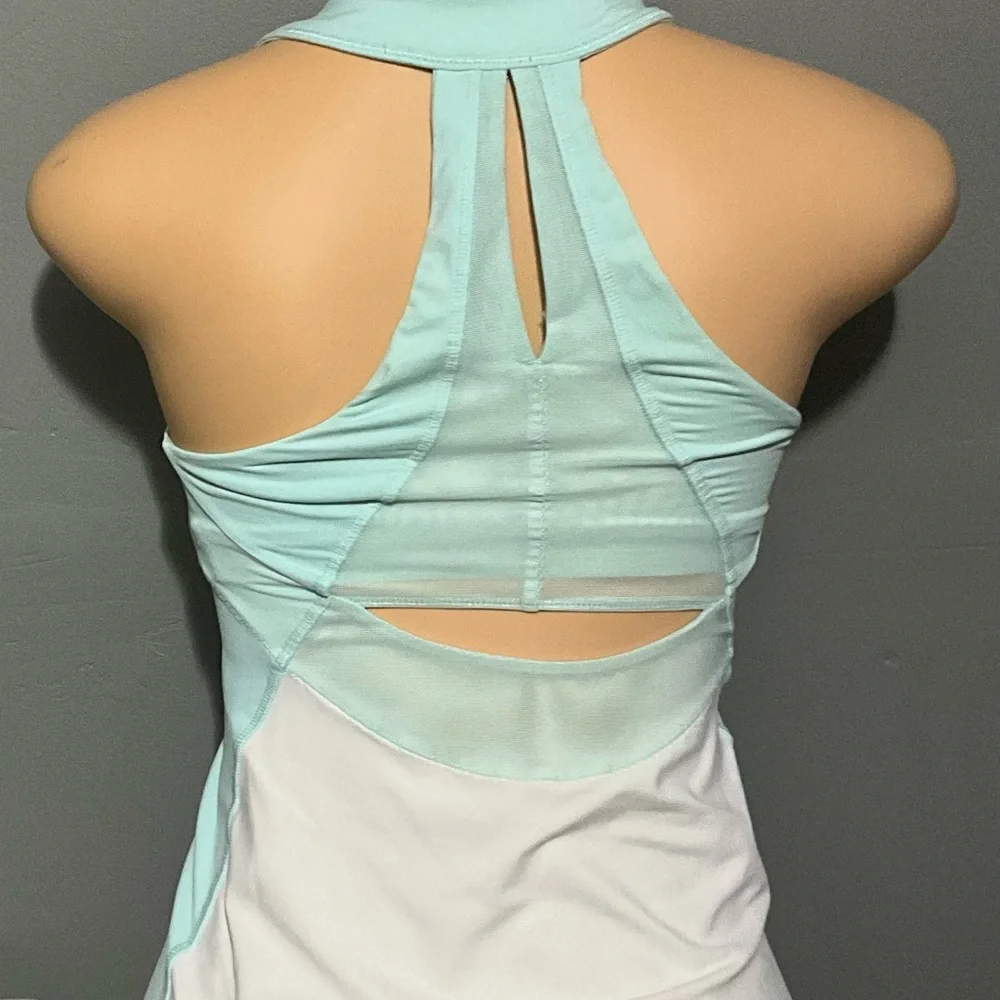 LULULEMON WOMENS SIZE 4 WHITE + AQUA HALTER TANK TOP. - Picture 13 of 14